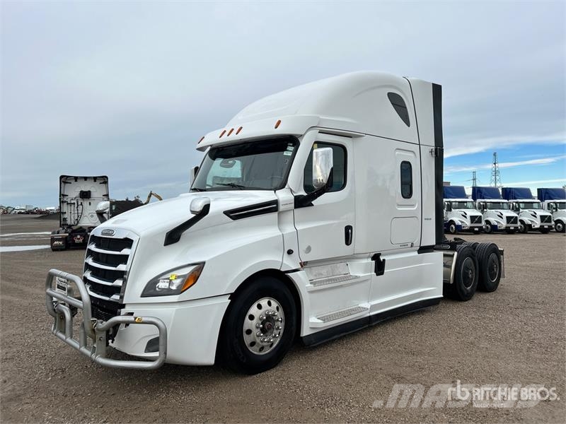 Freightliner Cascadia 126 وحدات الجر