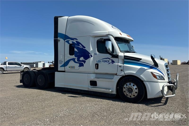 Freightliner Cascadia 126 Naudoti vilkikai