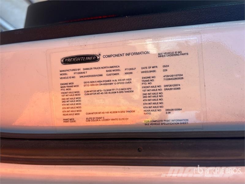 Freightliner Cascadia 126 وحدات الجر