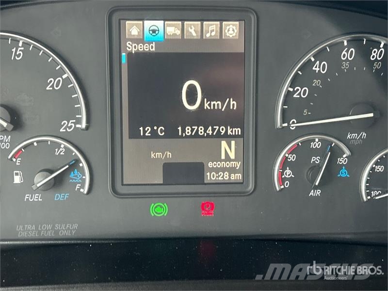 Freightliner Cascadia 126 6x4 T/A Sleeper Truck Tractor Cavalos mecânicos