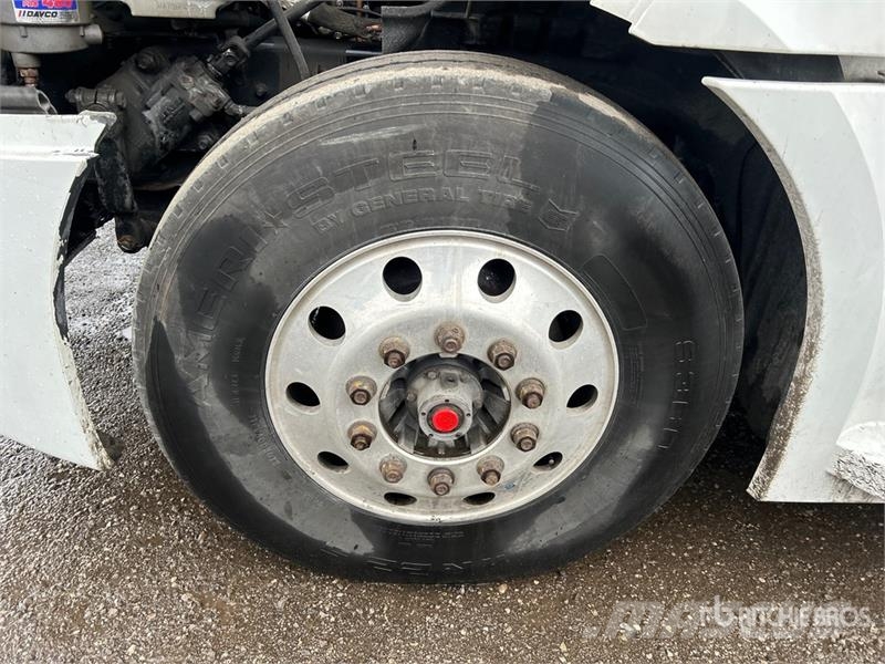 Freightliner Cascadia 126 Truck Tractor Units