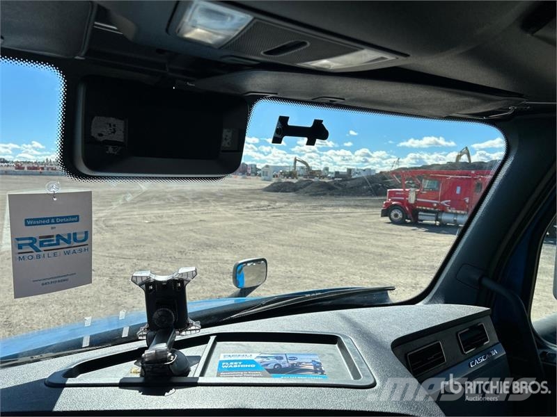 Freightliner Cascadia 126 6x4 T/A Sleeper Truck Tractor وحدات الجر