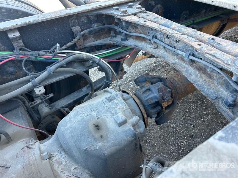 Freightliner Cascadia 126 6x4 T/A Sleeper Truck Tractor Sattelzugmaschinen