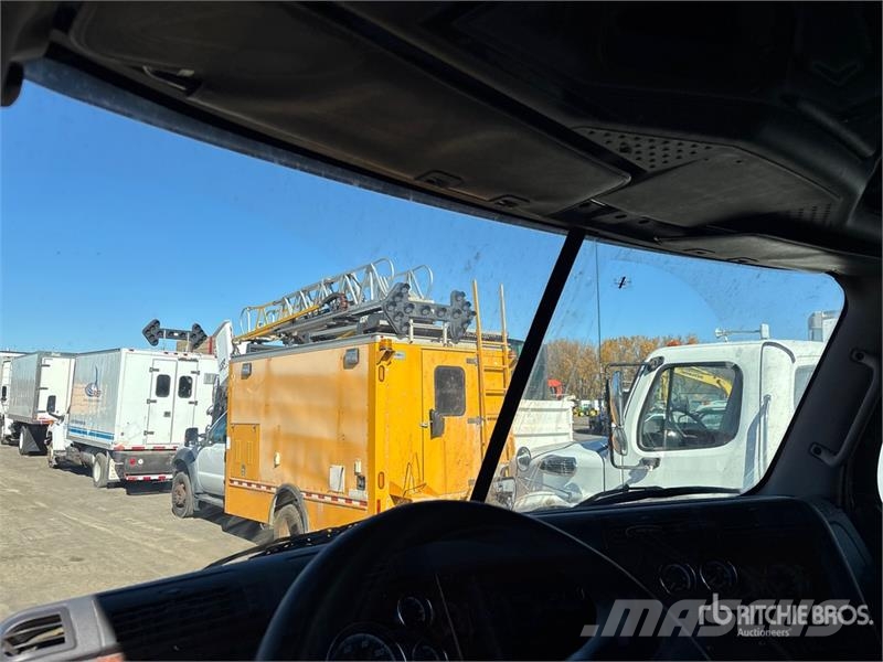 Freightliner Cascadia 113 Тягачі