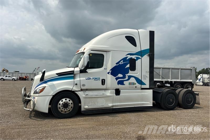 Freightliner Cascadia 126 Naudoti vilkikai