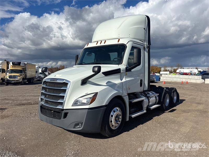 Freightliner Cascadia 126 Cabezas tractoras