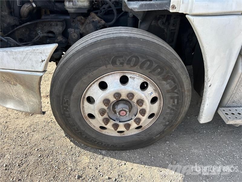 Freightliner Cascadia 125 وحدات الجر