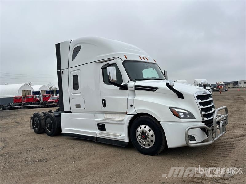 Freightliner Cascadia 126 وحدات الجر