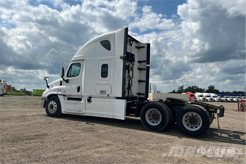 Freightliner Cascadia 125 6x4 T/A Sleeper Truck Tractor Truck Tractor Units