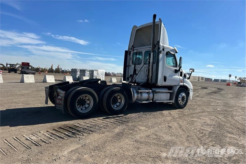 Freightliner Cascadia 113 Tegljači
