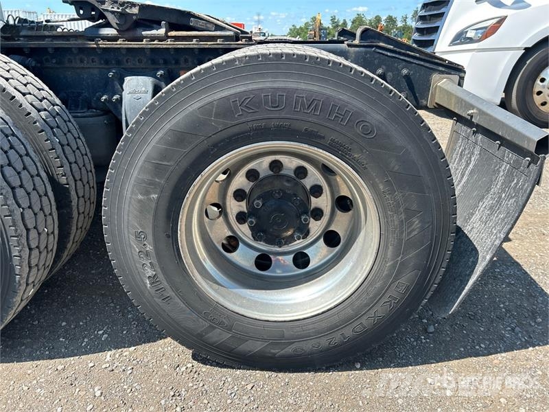 Freightliner Cascadia 126 Tractores (camiões)