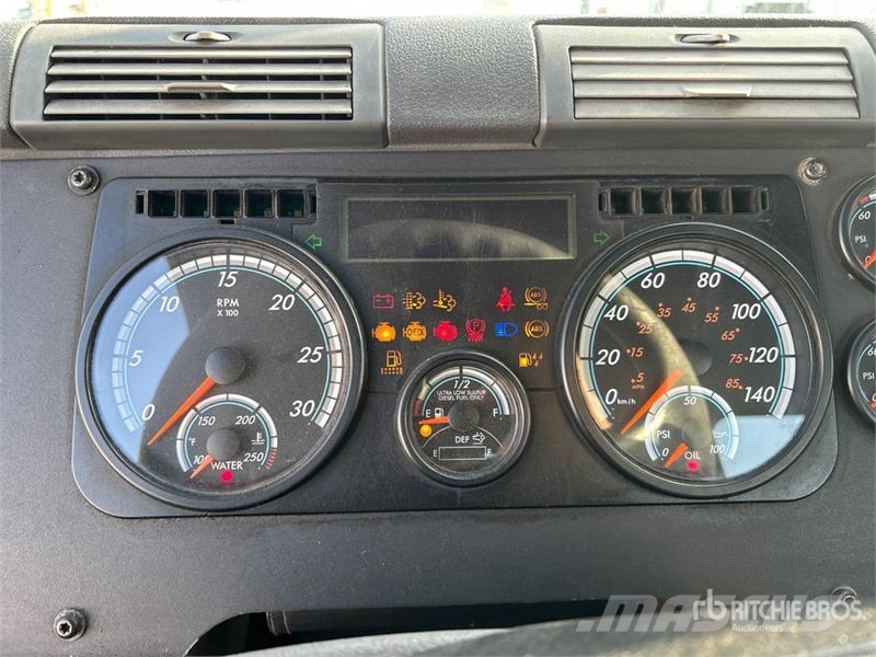 Freightliner Cascadia 125 Тягачі