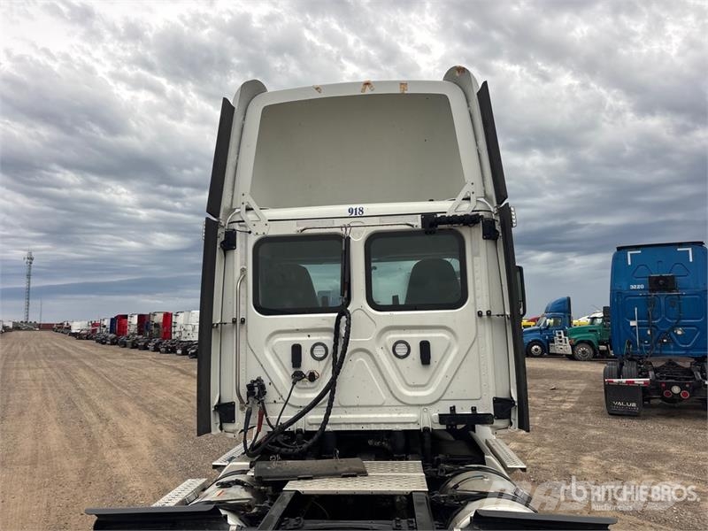 Freightliner Cascadia 126 Naudoti vilkikai