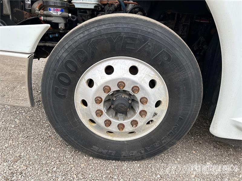 Freightliner Cascadia 125 Седельные тягачи