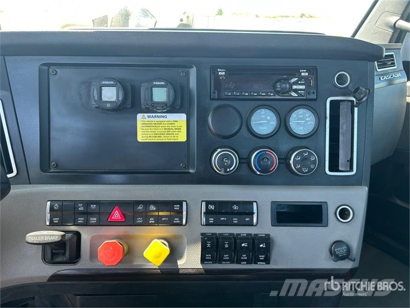 Freightliner Cascadia 126 Tractor Units