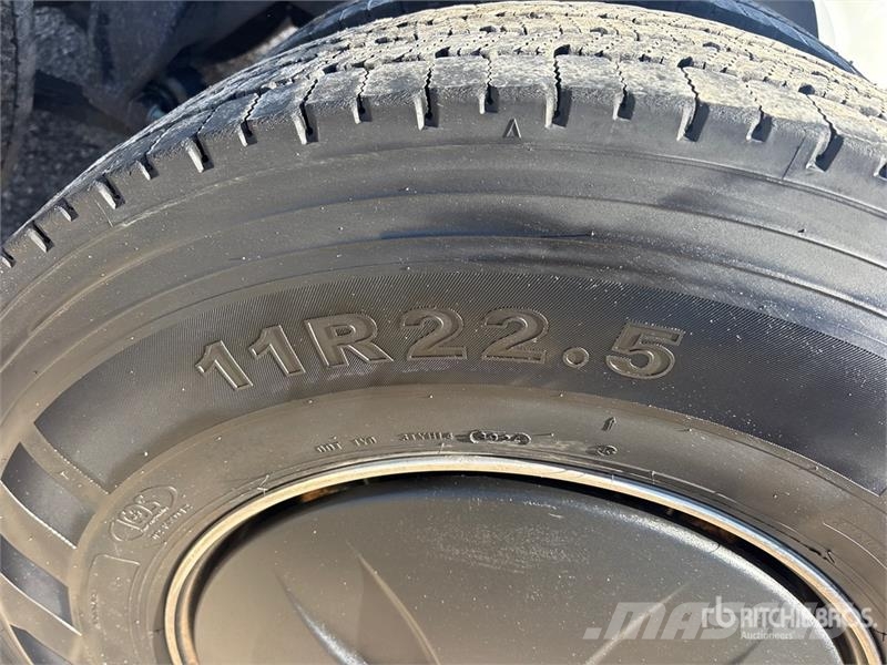 Freightliner Cascadia 126 Trekkers