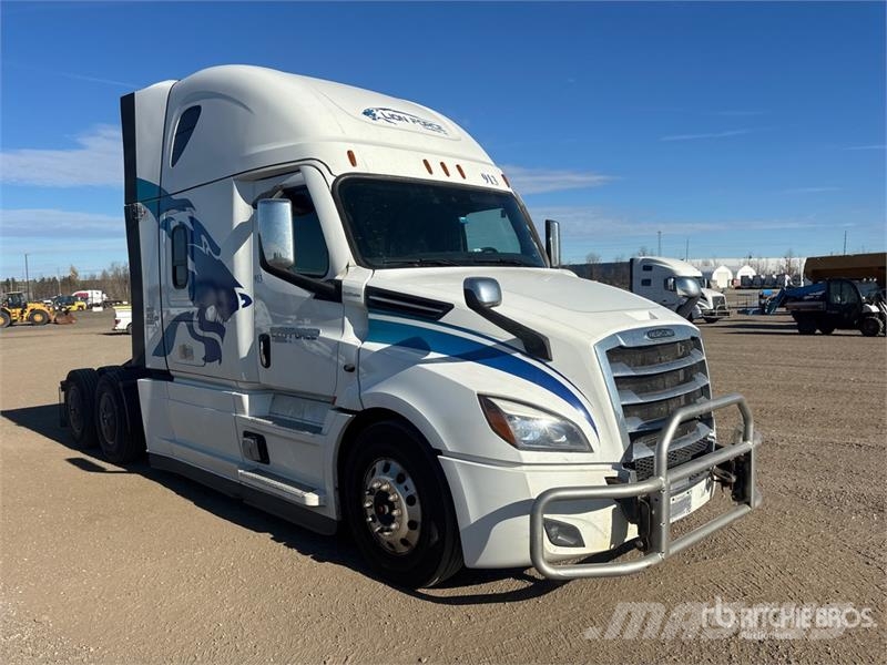 Freightliner Cascadia 126 Тягачі