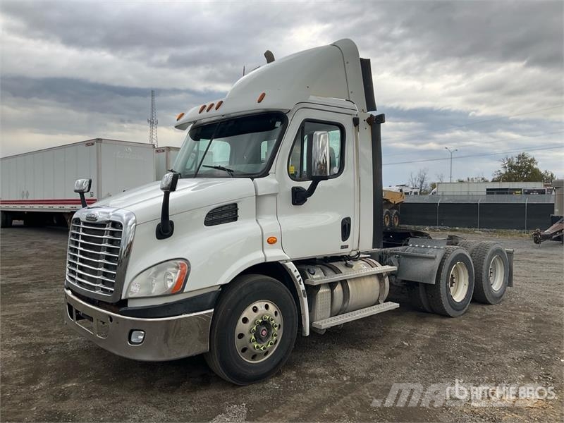 Freightliner Cascadia 113 Седельные тягачи