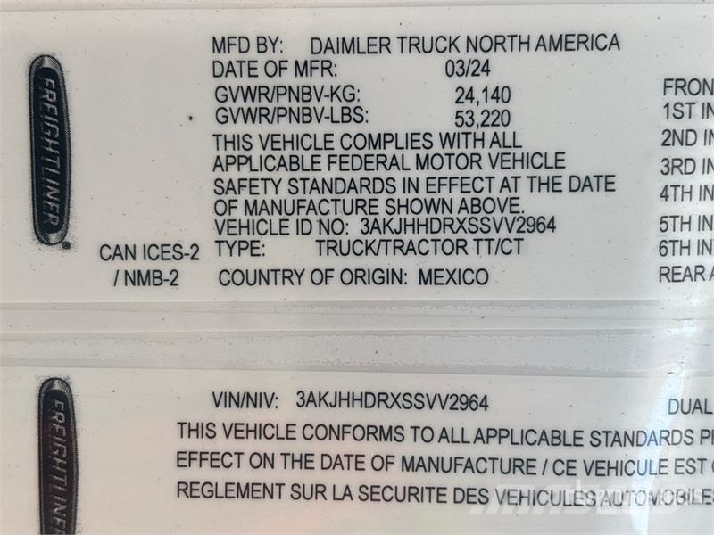 Freightliner Cascadia 126 وحدات الجر