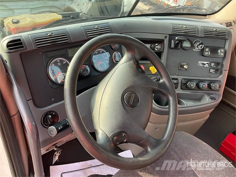 Freightliner Cascadia 125 Седельные тягачи