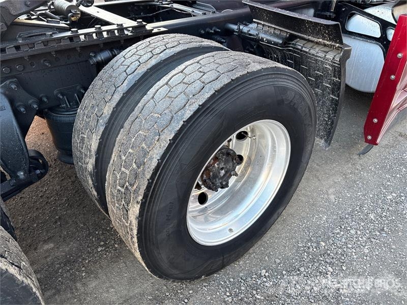 Freightliner Cascadia 126 Trekkers
