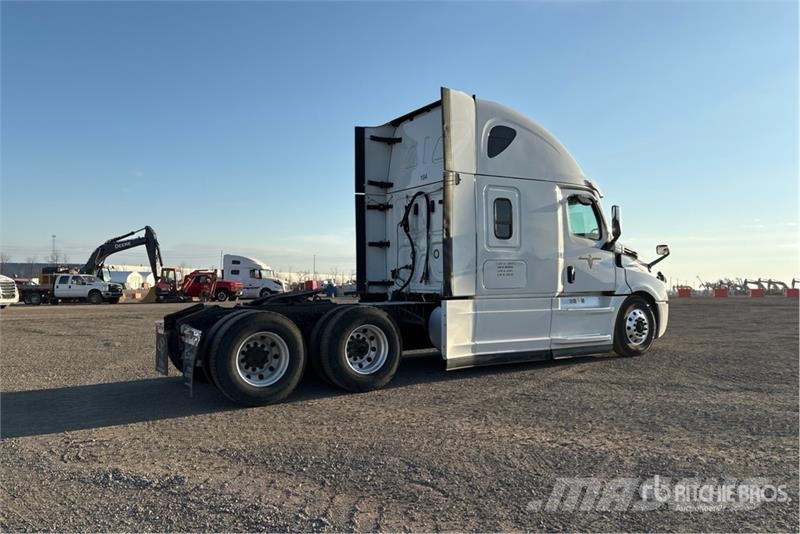 Freightliner Cascadia 126 6x4 T/A Sleeper Truck Tractor Tracteur routier