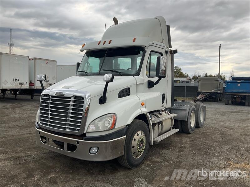 Freightliner Cascadia 113 Седельные тягачи