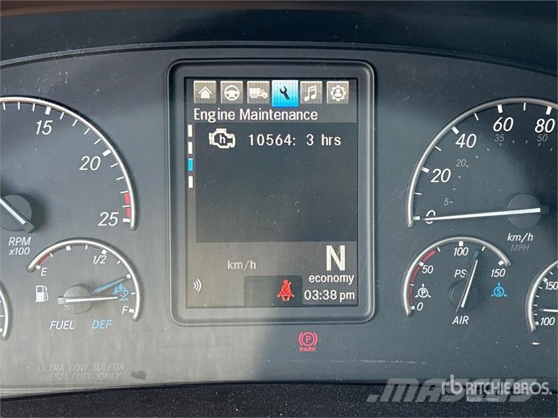 Freightliner Cascadia 126 Naudoti vilkikai