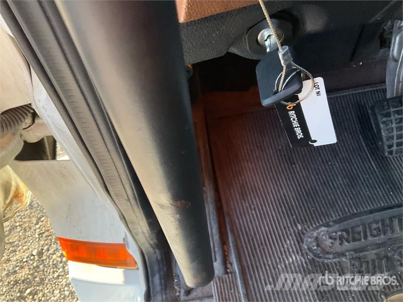 Freightliner Cascadia 126 6x4 T/A Sleeper Truck Tractor Motrici e Trattori Stradali