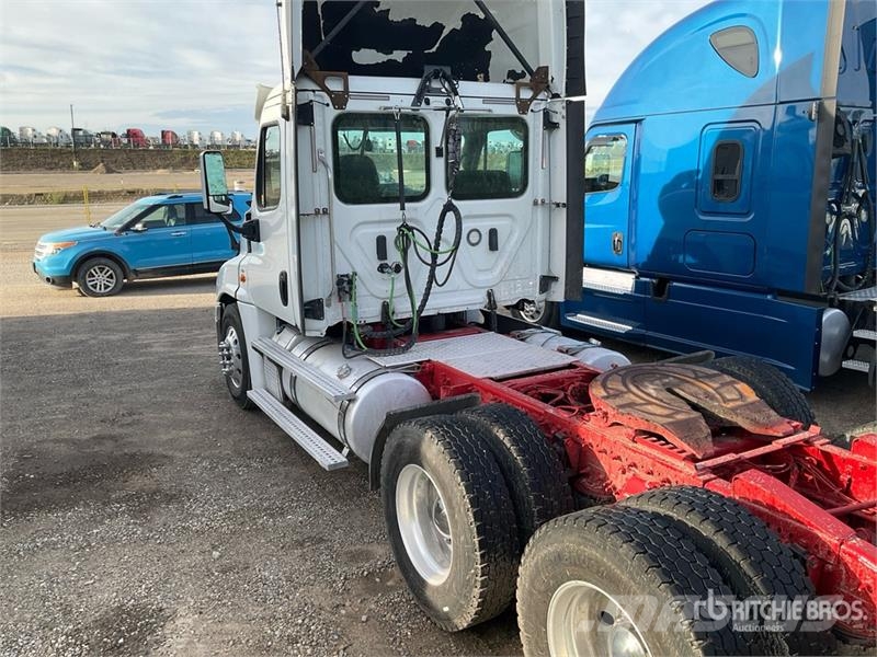 Freightliner Cascadia 125 Vetopöytäautot