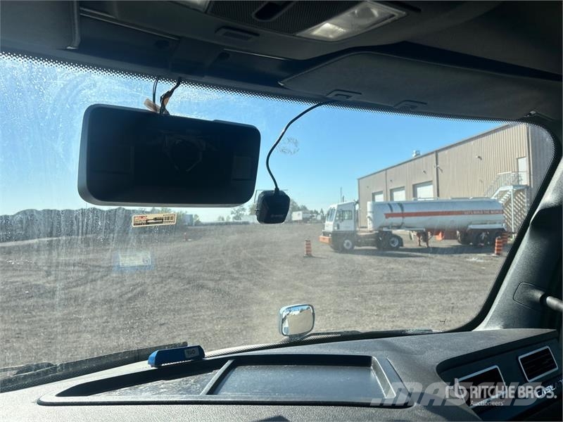 Freightliner Cascadia 126 Trekkers
