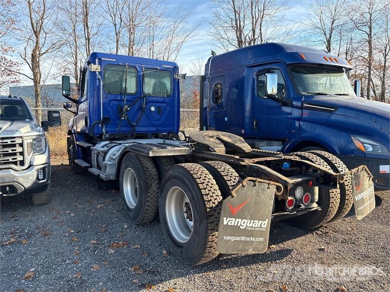 Freightliner Cascadia 126 Τράκτορες