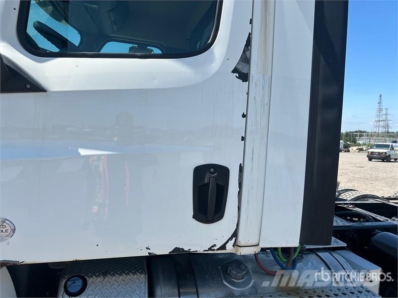 Freightliner Cascadia 126 Prime Movers
