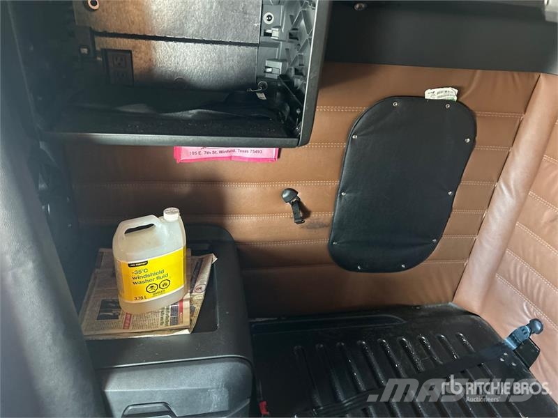 Freightliner Cascadia 126 6x4 T/A Sleeper Truck Tractor Dragbilar