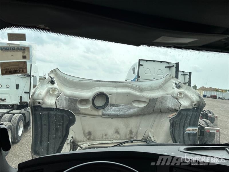 Freightliner Cascadia 126 Naudoti vilkikai