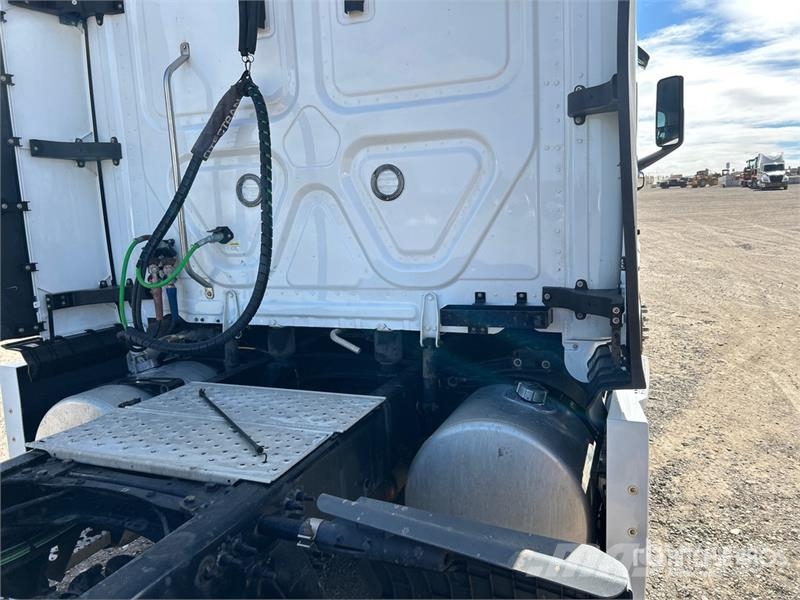 Freightliner Cascadia 126 Cavalos mecânicos