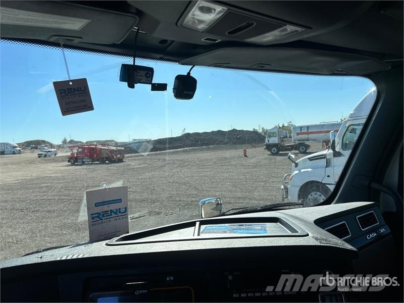 Freightliner Cascadia 126 Trekkers