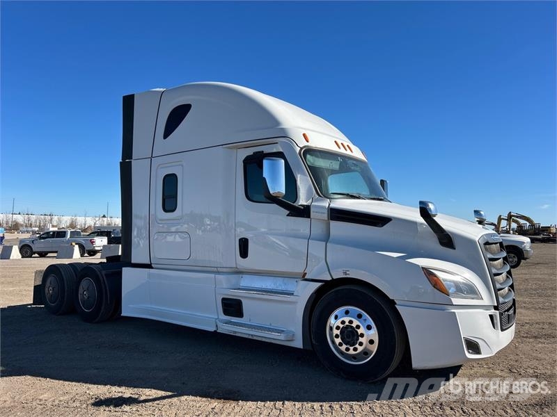 Freightliner Cascadia 126 وحدات الجر