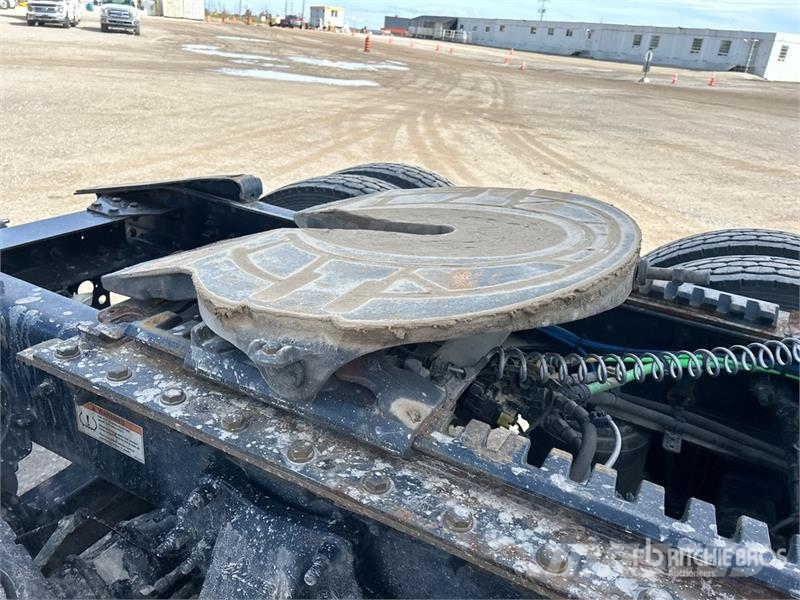 Freightliner Cascadia 126 وحدات الجر
