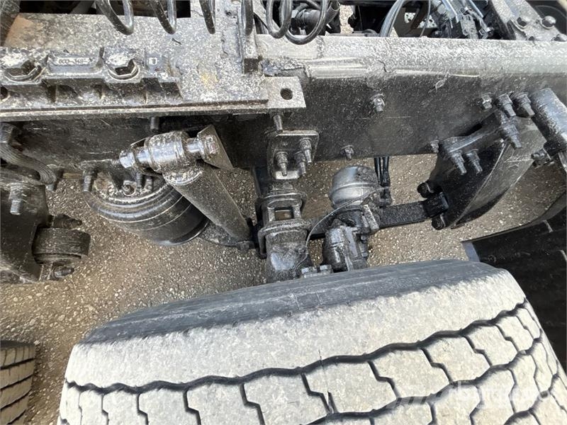 Freightliner Cascadia 126 Truck Tractor Units