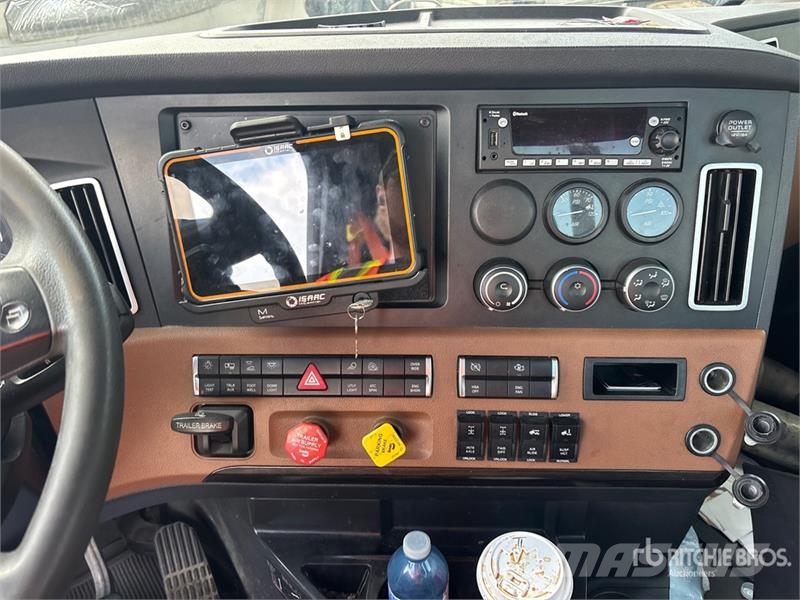 Freightliner Cascadia 126 Tractores (camiões)