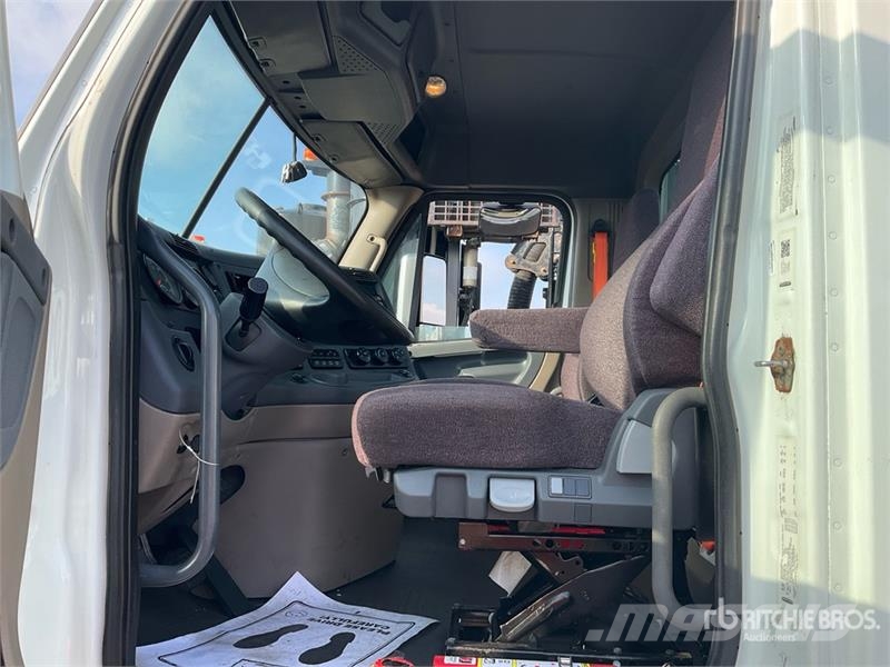 Freightliner Cascadia 125 Седельные тягачи