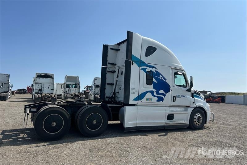 Freightliner Cascadia 126 Naudoti vilkikai