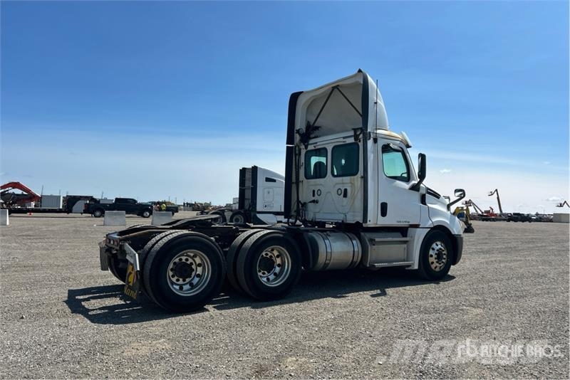 Freightliner Cascadia 126 Tractor Units