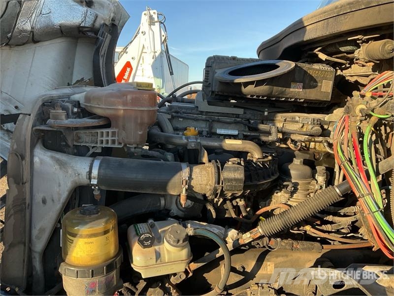 Freightliner Cascadia 126 6x4 T/A Sleeper Truck Tractor Motrici e Trattori Stradali