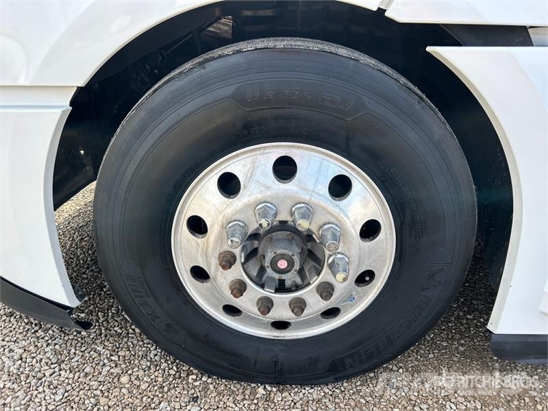 Freightliner Cascadia 126 وحدات الجر
