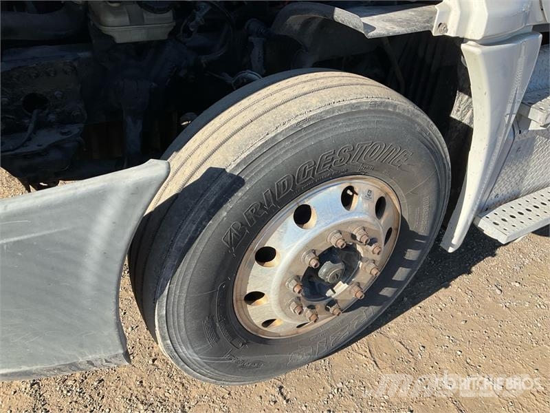 Freightliner Cascadia 125 6x4 T/A Sleeper Truck Tractor Sattelzugmaschinen
