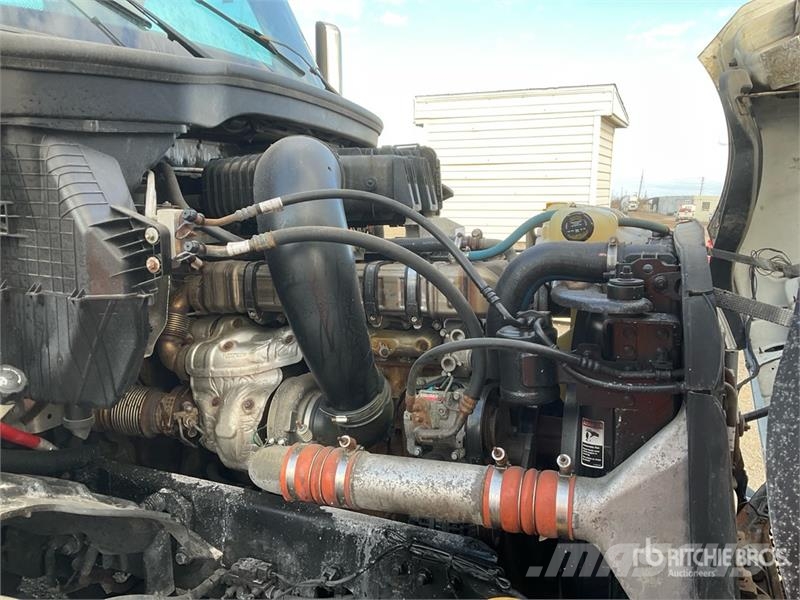 Freightliner Cascadia 126 وحدات الجر