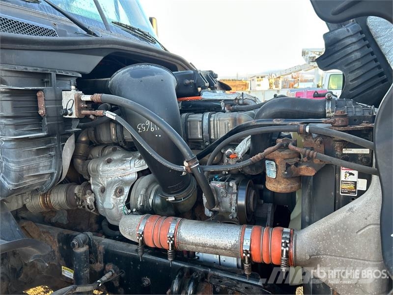 Freightliner Cascadia 125 Truck Tractor Units