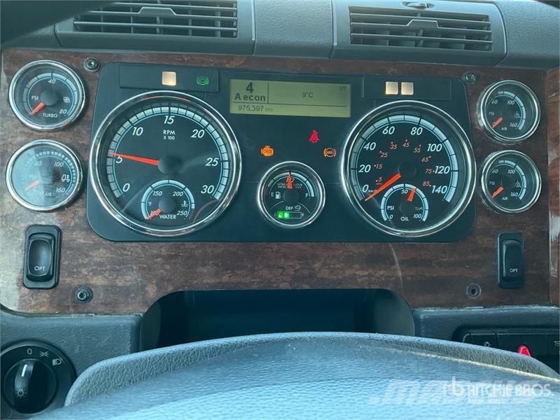 Freightliner Cascadia 125 6x4 Evolution T/A Sleeper Truck Tract Влекачи
